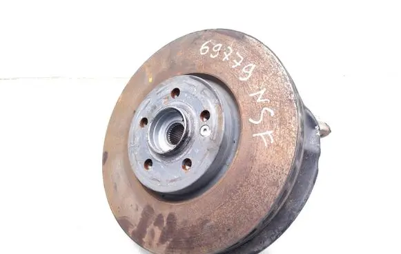 Mercedes-Benz EQB Front wheel hub 