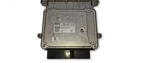 KIA Ceed Engine control unit/module 0261S05598 1039S34383 13740376
