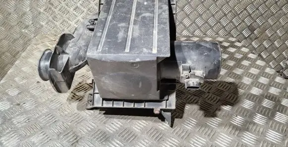 Nissan Navara D40 Air filter box EC00A