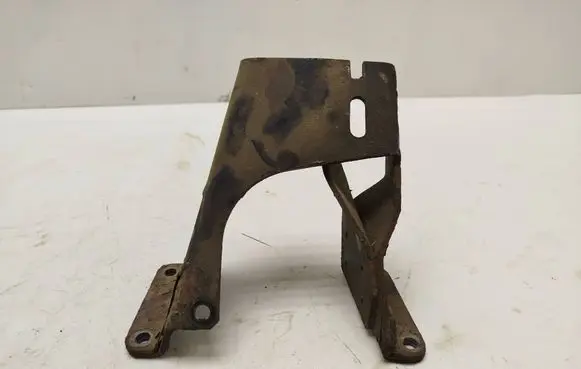 Opel Omega B2 Engine mounting bracket 90447525 684128