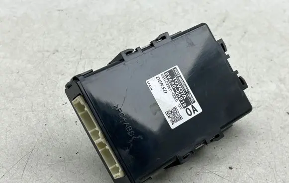 Toyota Avensis T270 Other control units/modules 8969005010 MB1028500050