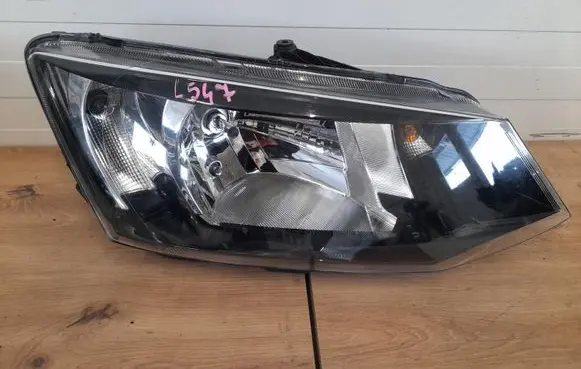 Skoda Fabia Mk3 (NJ) Headlight/headlamp