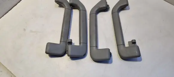 Volkswagen Touareg I A set of handles for the ceiling 7L0857608A