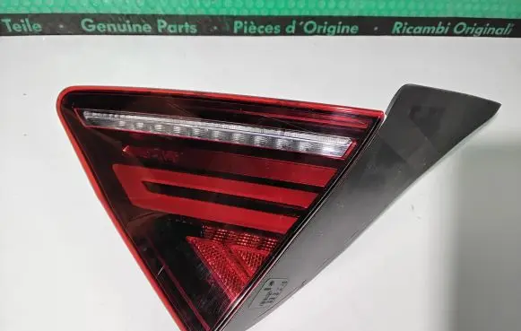 Audi A7 S7 4G Tailgate rear/tail lights 4G8945094H AV573RECHTS