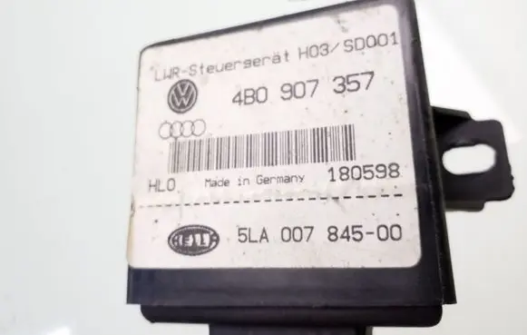 Audi A6 S6 C5 4B Light module LCM 4B0907357 5LA00784500