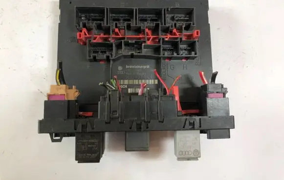 Volkswagen PASSAT B6 Comfort/convenience module 3C0937049H 05320808
