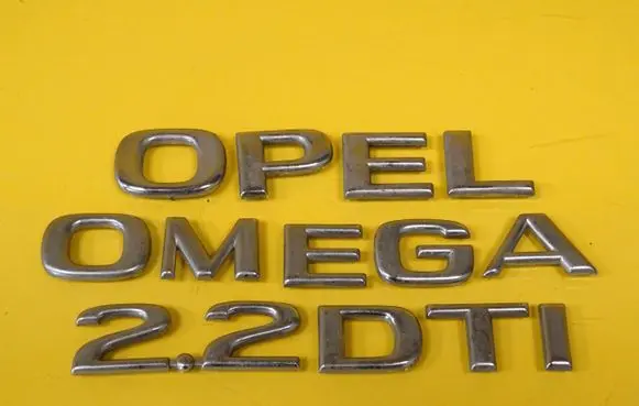 Opel Omega B2 Manufacturers badge/model letters 
