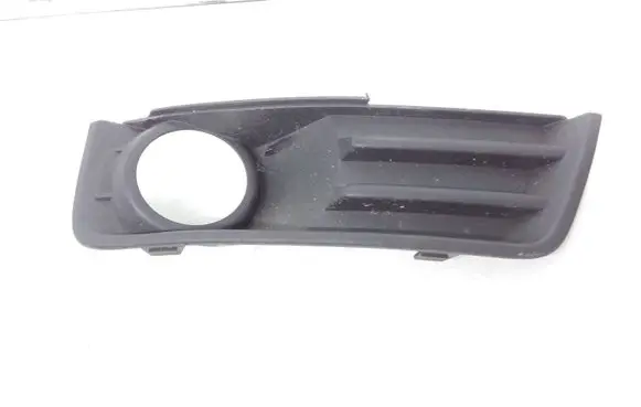 Ford Focus C-MAX Front bumper lower grill 3M51R19952AD