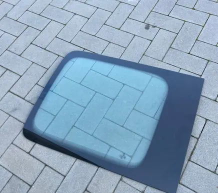 Volkswagen Caddy Sliding door window/glass 