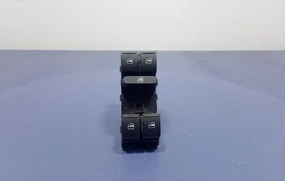 Seat Ibiza IV (6J,6P) Electric window control switch 1K4959857C