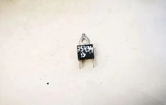 Nissan Almera N16 Other relay 0273250022 0273250-022