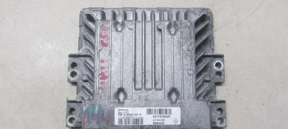 Nissan Juke I F15 Engine control unit/module 237101082R