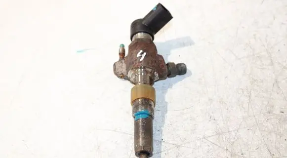 Volvo V70 Fuel injector 9802448680 50274V05
