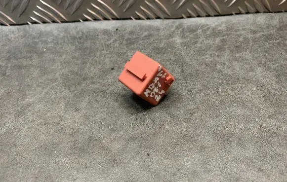 BMW X5 E53 Other relay 8366625