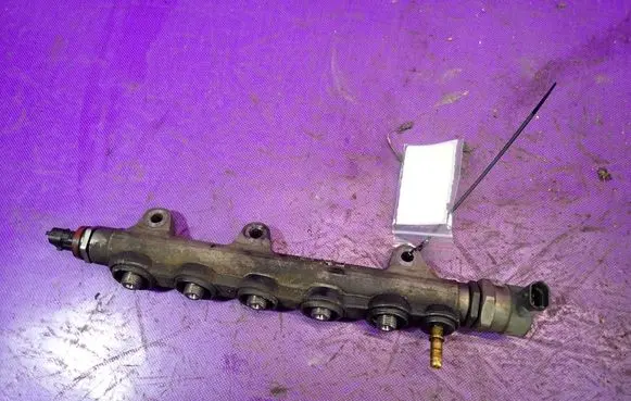 Fuel main line pipe