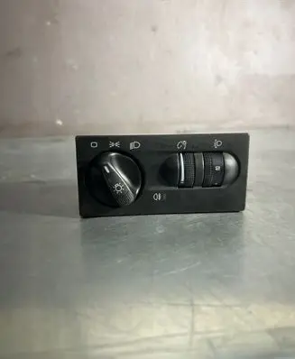 Volkswagen Golf IV Light switch 1H6941531N 04050504