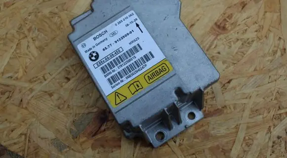 BMW 1 E81 E87 Airbag control unit/module 9122500