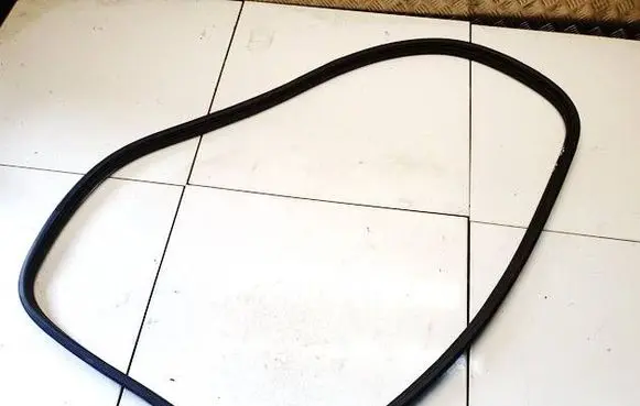 Honda Jazz Rubber seal front coupe door
