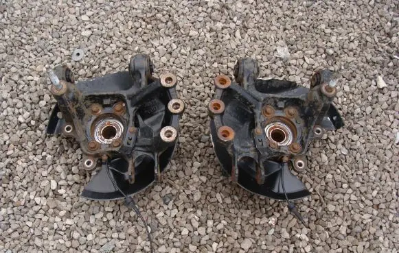 Mazda CX-5 Rear wheel hub spindle/knuckle ZLT