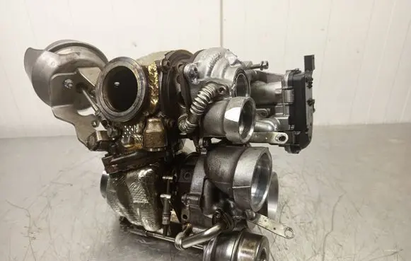 Mercedes-Benz E W213 Turbo A6560902800
