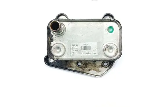 Engine oil radiator