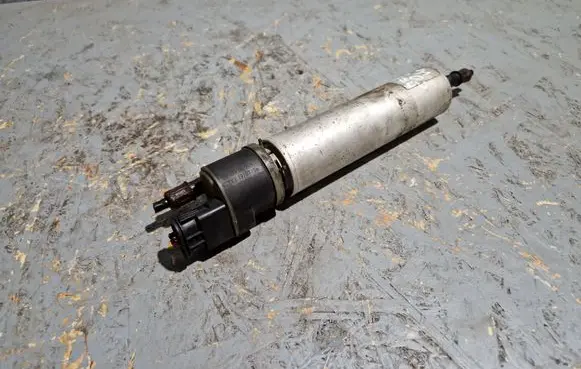 BMW 3 E90 E91 Fuel injection high pressure pump 7802940