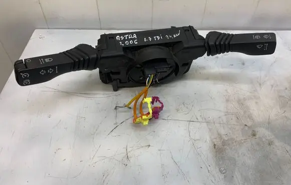 Opel Astra H Indicator stalk