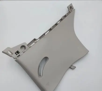 Nissan Leaf II (ZE1) (D)pillar trim (top) 769355SH0A