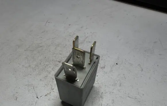 Volkswagen Scirocco Other relay 1K0951253 1325P1 V23374A6601X004