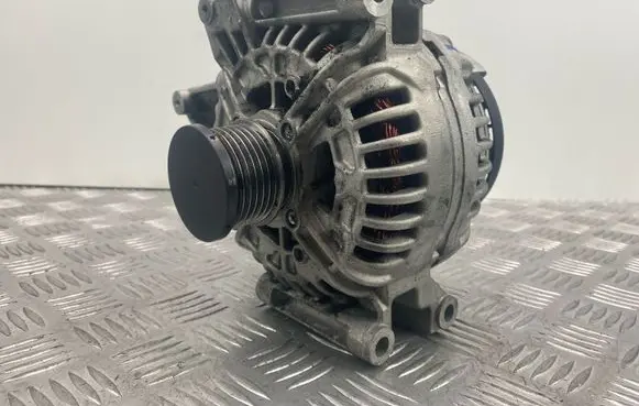 Mercedes-Benz C W203 Generator/alternator A0131540002