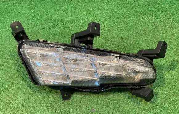 Hyundai i30 LED Daytime headlight 92208-G4600