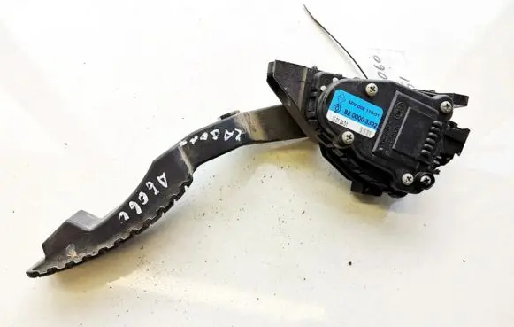 Renault Laguna II Accelerator throttle pedal 8200003392 6pv008119-01