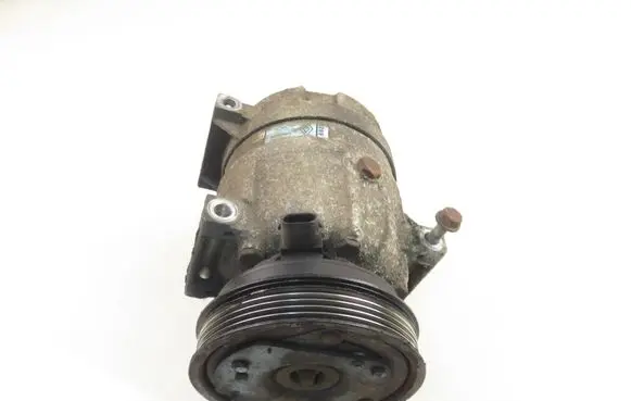 Renault Scenic I Air conditioning (A/C) compressor (pump) 1135289
