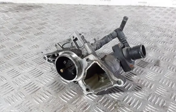 Ford Mondeo Mk III Vacuum pump 72245410C XS7Q2A451BH