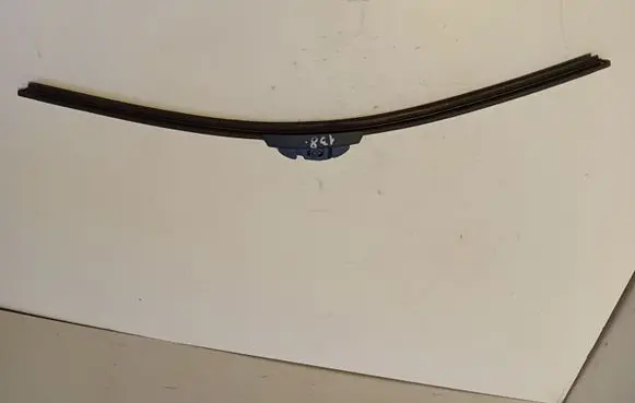 Audi A4 S4 B5 8D Windshield/front glass wiper blade 
