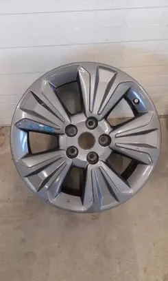 Suzuki Vitara (LY) R17 alloy rim 