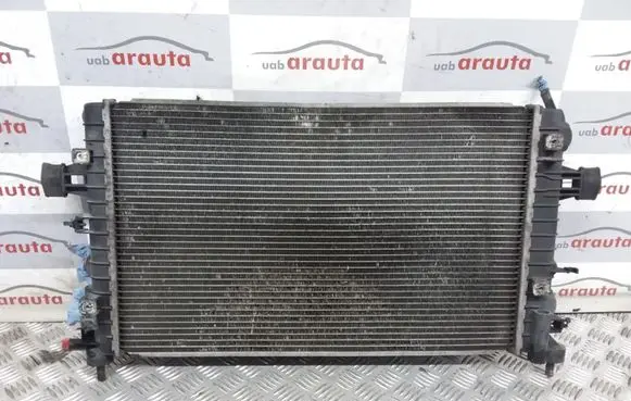 Opel Zafira B Coolant radiator