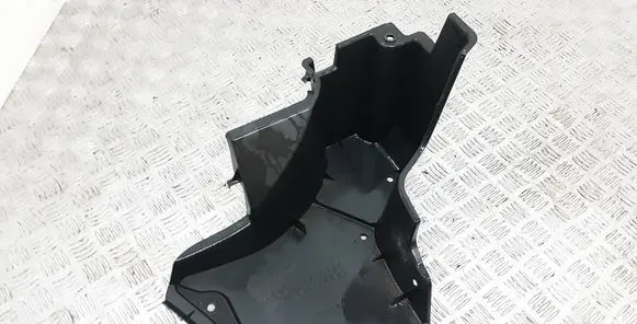 Lexus CT 200H Other under body part 5822776020