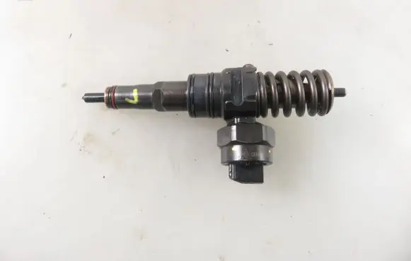 Volkswagen Sharan Fuel injector 0414720029 038130073AC