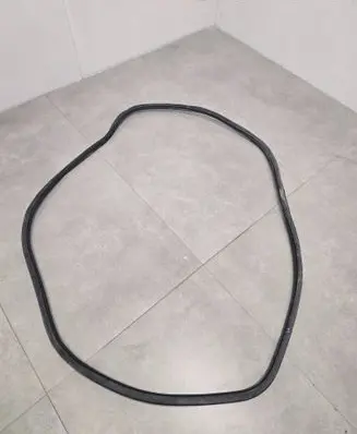 Audi Q5 SQ5 Front door rubber seal 8R0831721