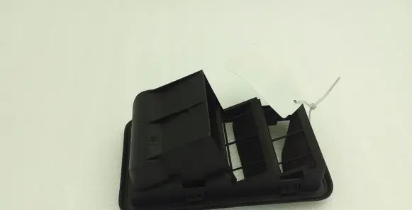 Land Rover Range Rover Sport L320 Quarter panel pressure vent JDD000051