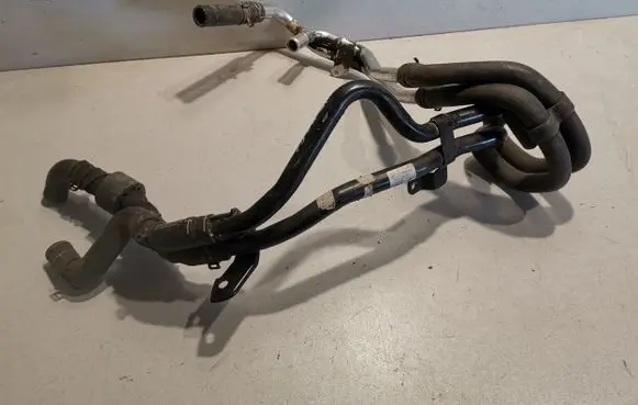 Porsche Cayenne (92A) Engine coolant pipe/hose 7P5121070J
