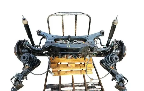 Nissan Juke I F15 Rear beam brak