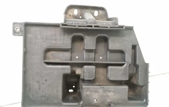 Battery tray