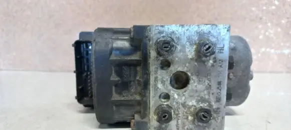 Audi A4 S4 B6 8E 8H ABS Pump 8E0614111AM