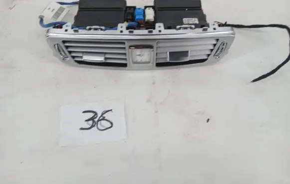 Mercedes-Benz CLS C218 AMG Dash center air vent grill A2188300754