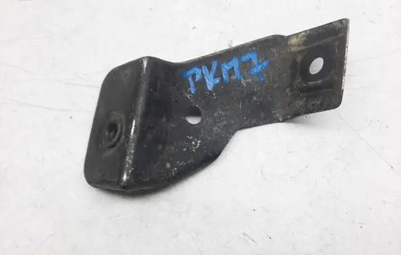 Skoda Superb B5 (3U) Fender mounting bracket 3U0821237A