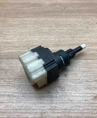 Audi Q7 4L Brake pedal sensor switch 1K2945511 MW3