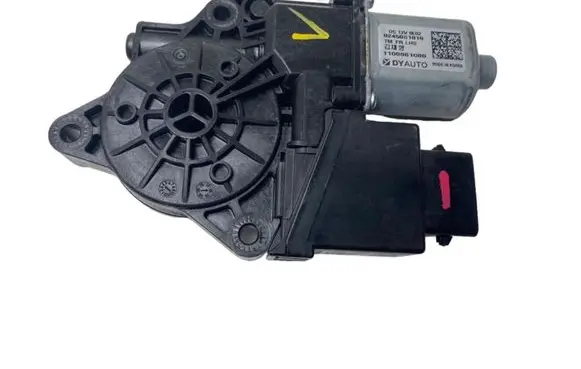 Hyundai Santa Fe Front door window regulator motor 82450S1010 1100861080 617019803