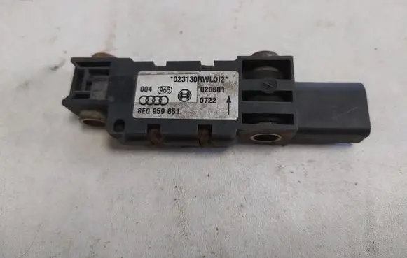 Audi A3 S3 8P Airbag deployment crash/impact sensor 8E0959651